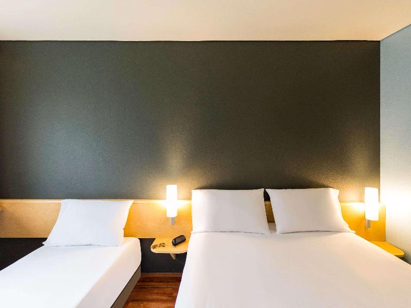 Ibis Monterrey Valle  image