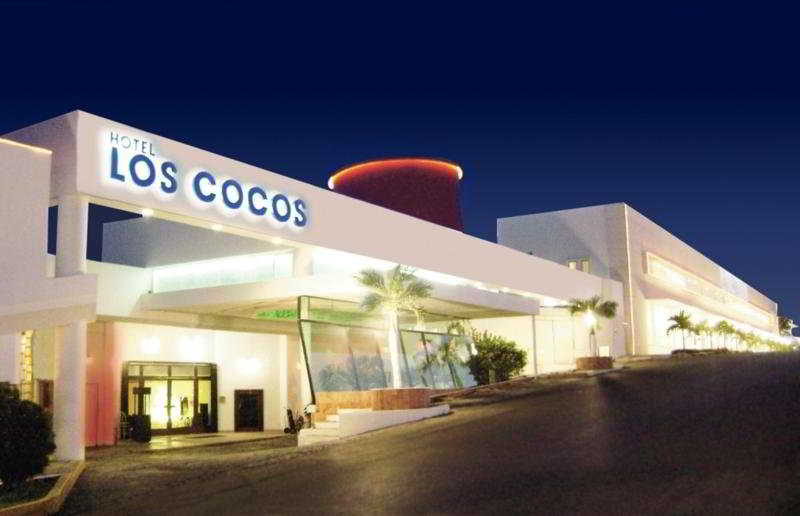LOS COCOS