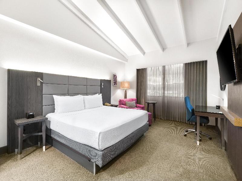 Crowne Plaza San Jose La Sabana an IHG Hotel image