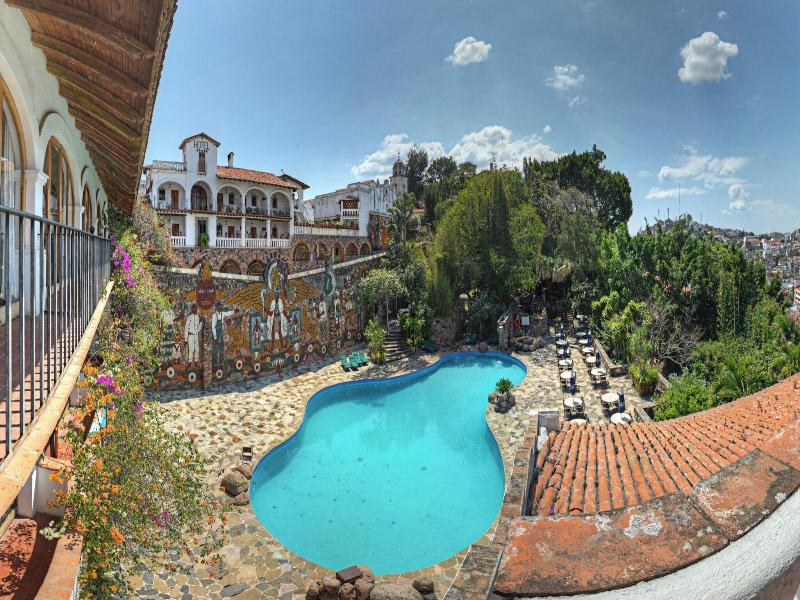 Posada de la Mision image
