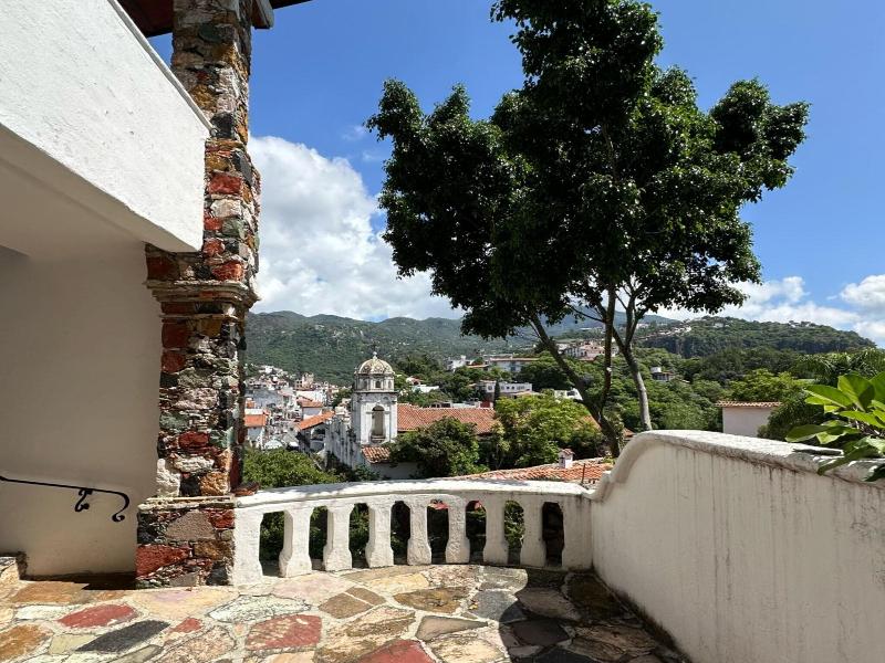 Posada de la Mision image