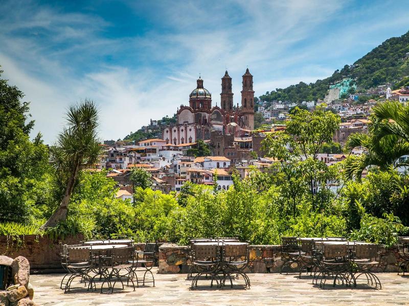 Posada de la Mision image