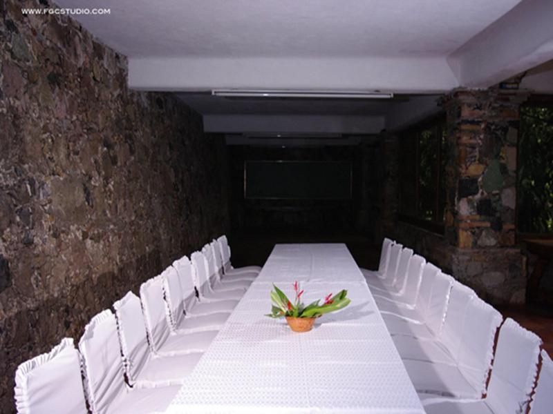 Posada de la Mision image