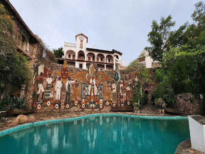 Posada de la Mision image