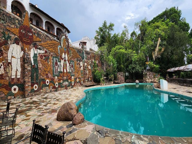 Posada de la Mision image