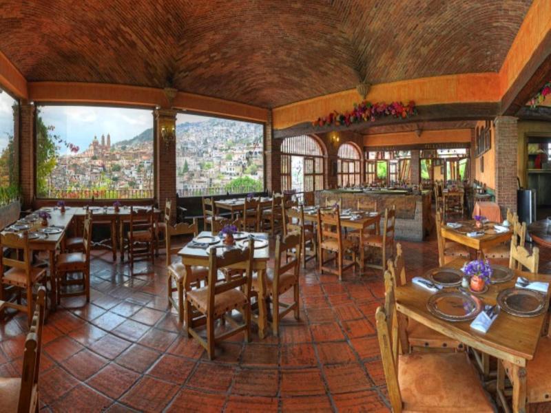 Posada de la Mision image