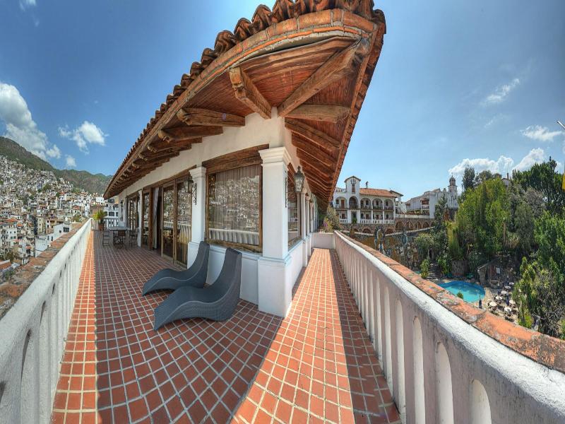 Posada de la Mision image