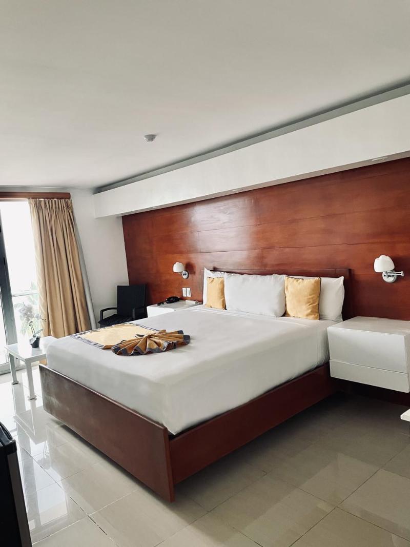 Hotel Napolitano image