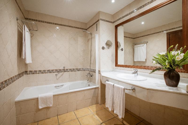 Hotel IPV Palace & Spa image