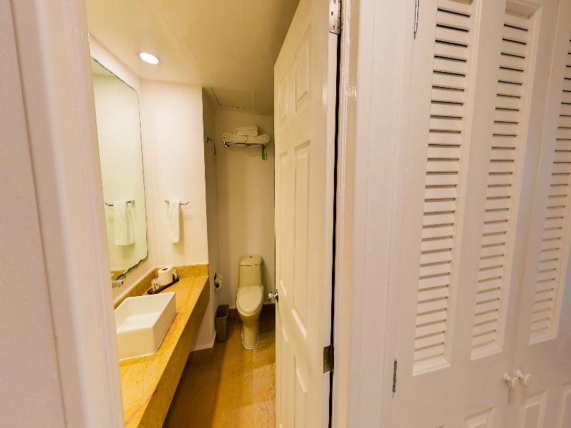 Tesoro Ixtapa Beach Resort image