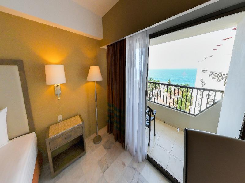 Tesoro Ixtapa Beach Resort image
