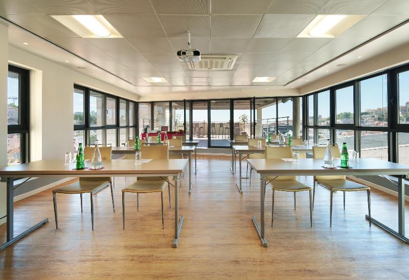 NH Collection Lisboa Liberdade image