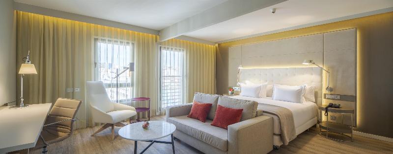 NH Collection Lisboa Liberdade image