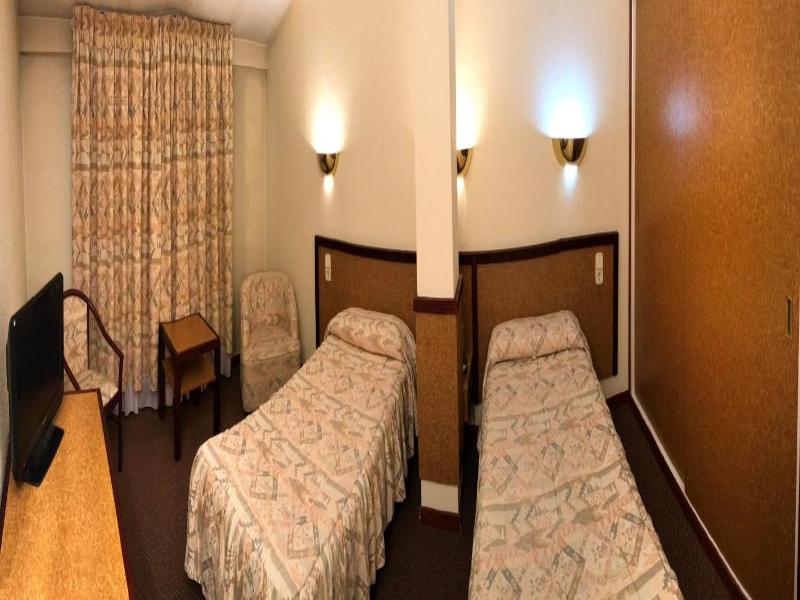 Apartaments Turistics Roc del Castell image