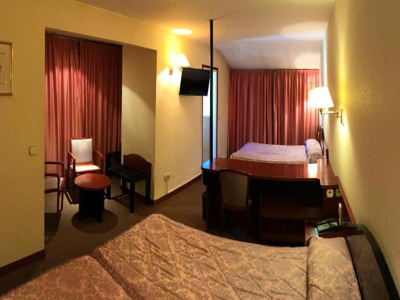 Apartaments Turistics Roc del Castell image