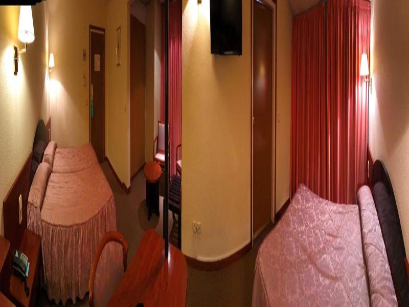 Apartaments Turistics Roc del Castell image