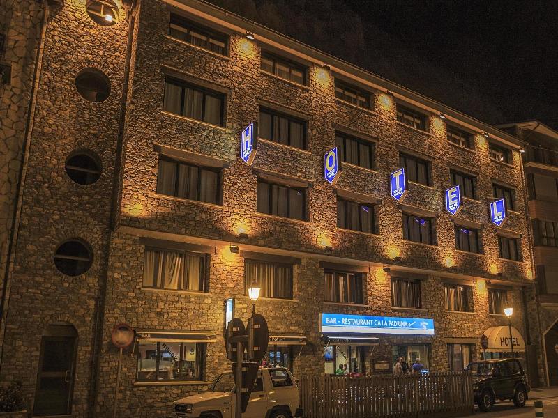 Apartaments Turistics Roc del Castell image