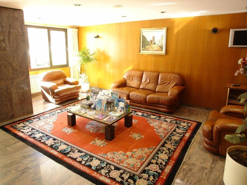 Apartaments Turistics Roc del Castell image