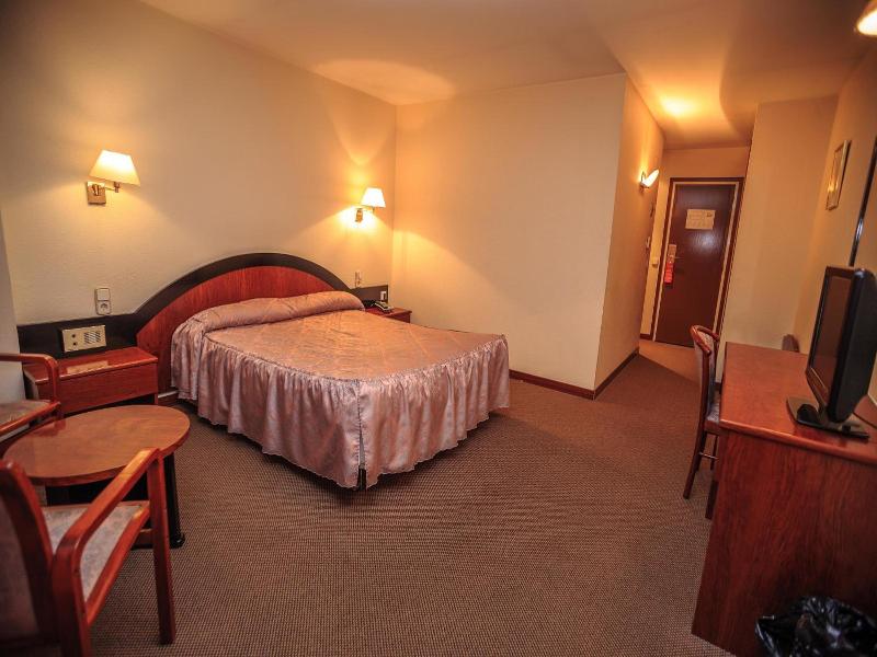 Apartaments Turistics Roc del Castell image