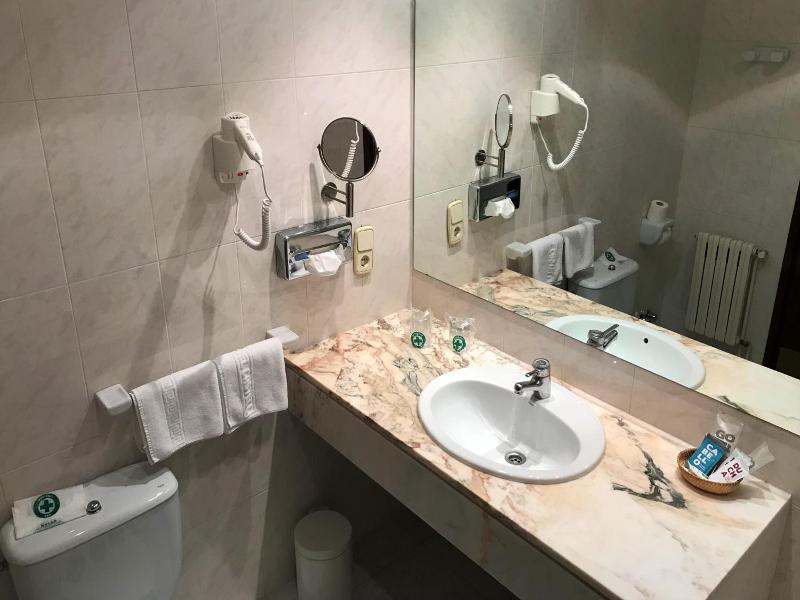 Apartaments Turistics Roc del Castell image