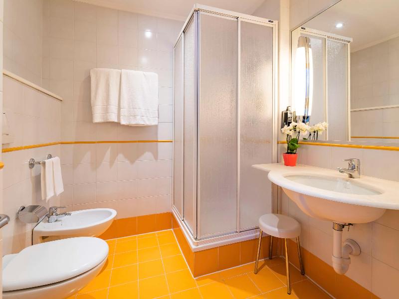 Mercure Napoli Garibaldi