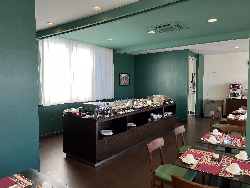 Best Western Plus Hotel Plaza image