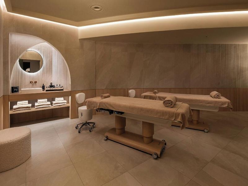 Cardo Roma Autograph Hotel image