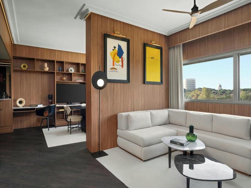 Cardo Roma Autograph Hotel image