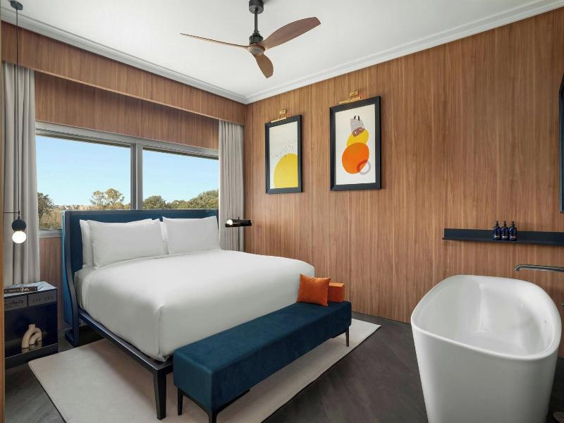 Cardo Roma Autograph Hotel image