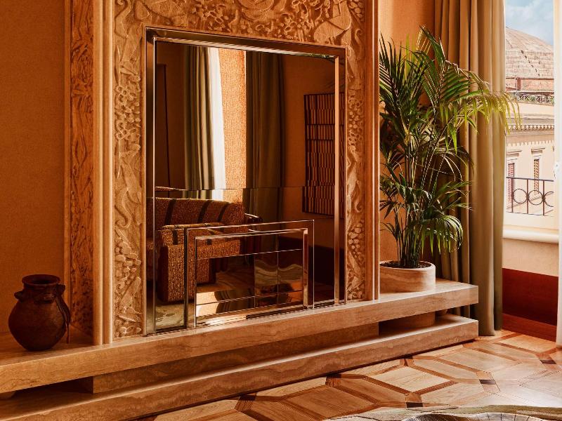Orient Express La Minerva image