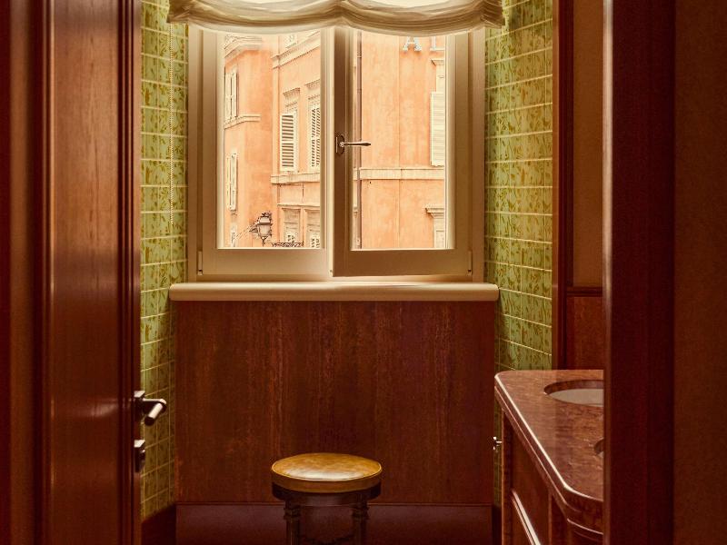 Orient Express La Minerva image