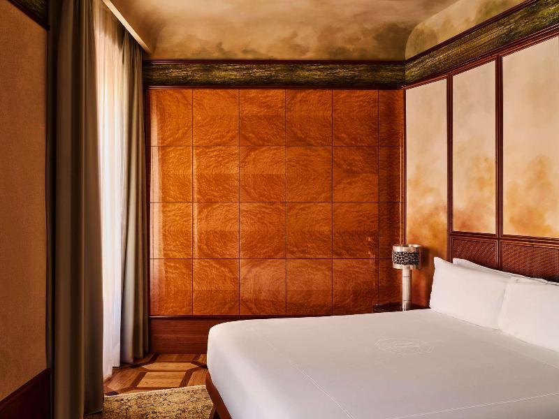 Orient Express La Minerva image