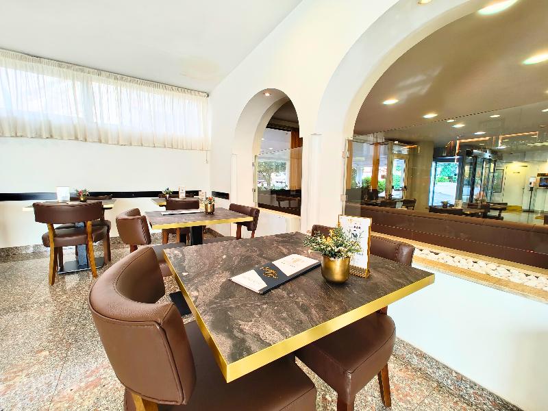 Pineta Palace image