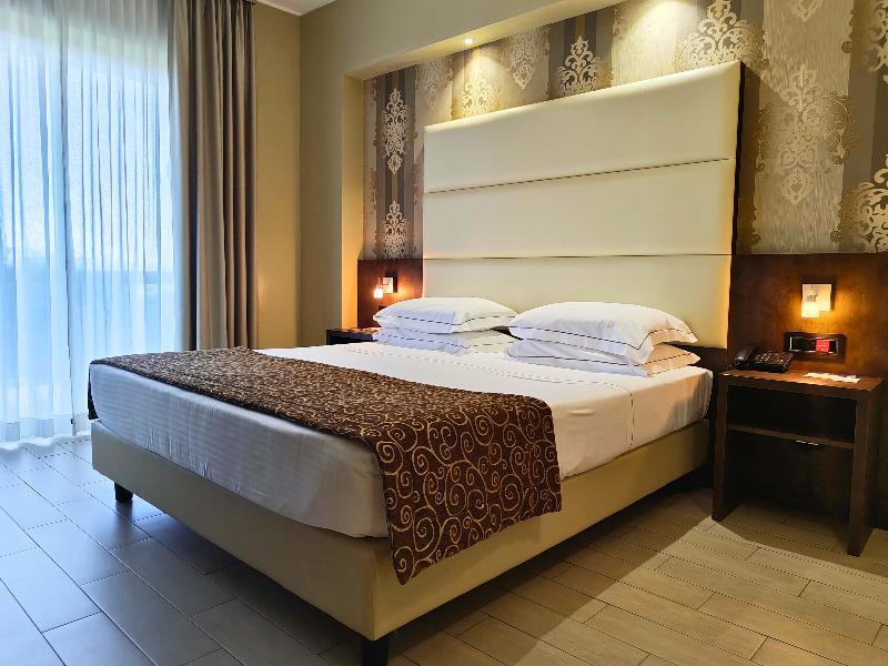 Pineta Palace image