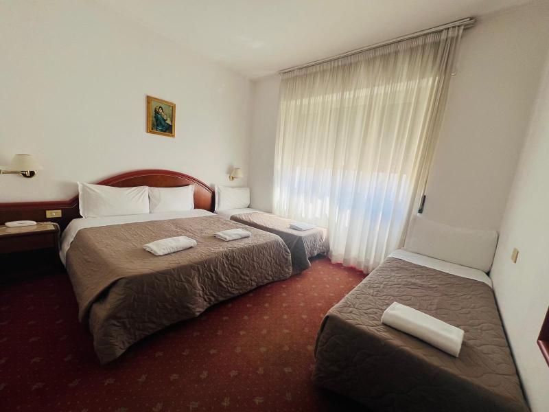 Quality Hotel Nova Domus image