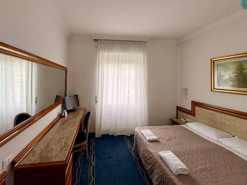 Quality Hotel Nova Domus image