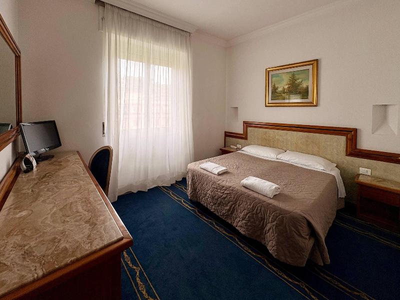 Quality Hotel Nova Domus image