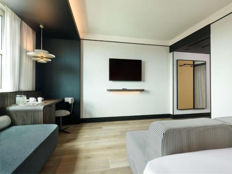 Hilton Rome Airport image