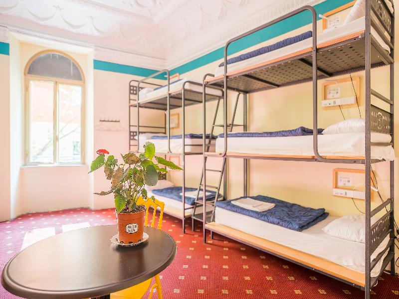 room detail thumbnail 0