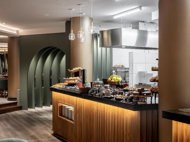 Radisson Blu Hotel Florence image