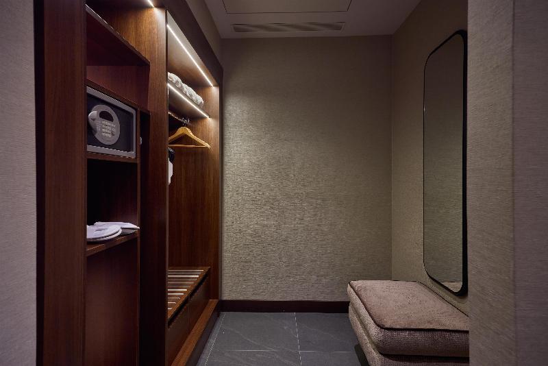 Hilton Milan image