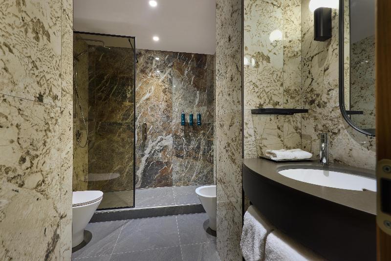 Hilton Milan image