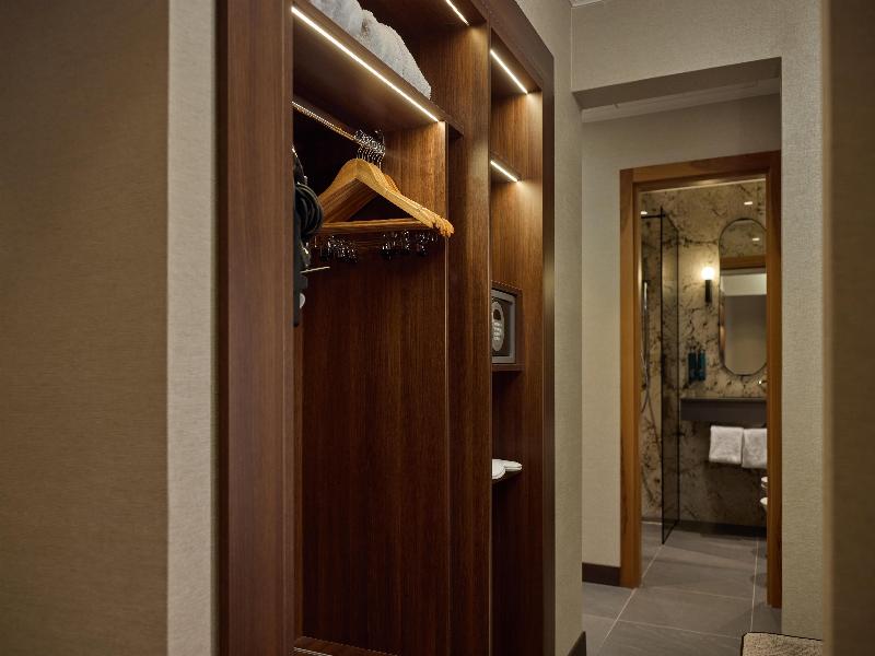 Hilton Milan image