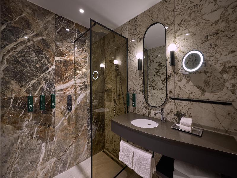 Hilton Milan image