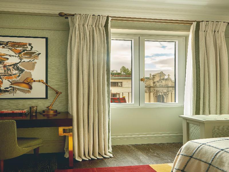 The Carlton, Milan image