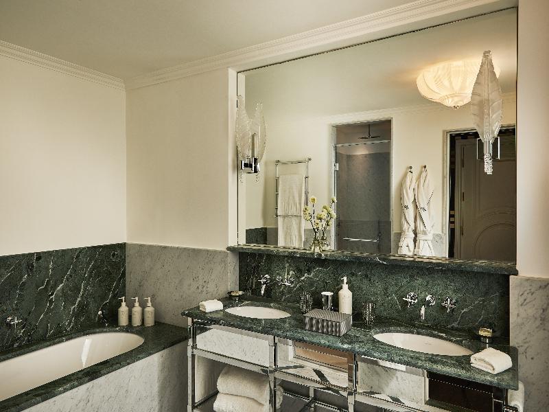 The Carlton, Milan image