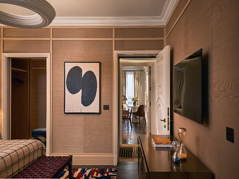 The Carlton, Milan image