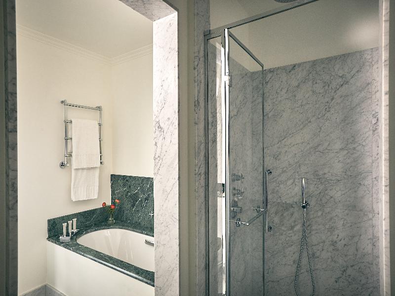 The Carlton, Milan image
