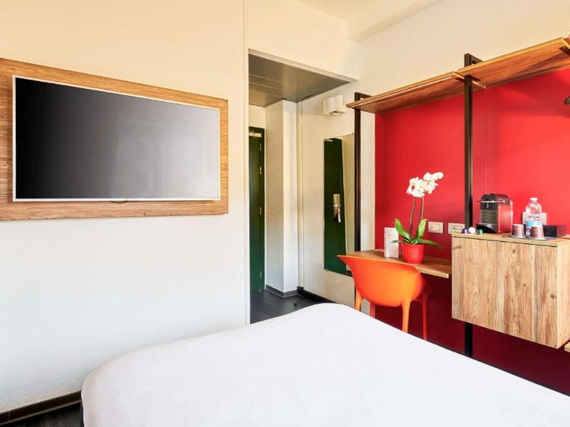 Ibis Milano Centro image