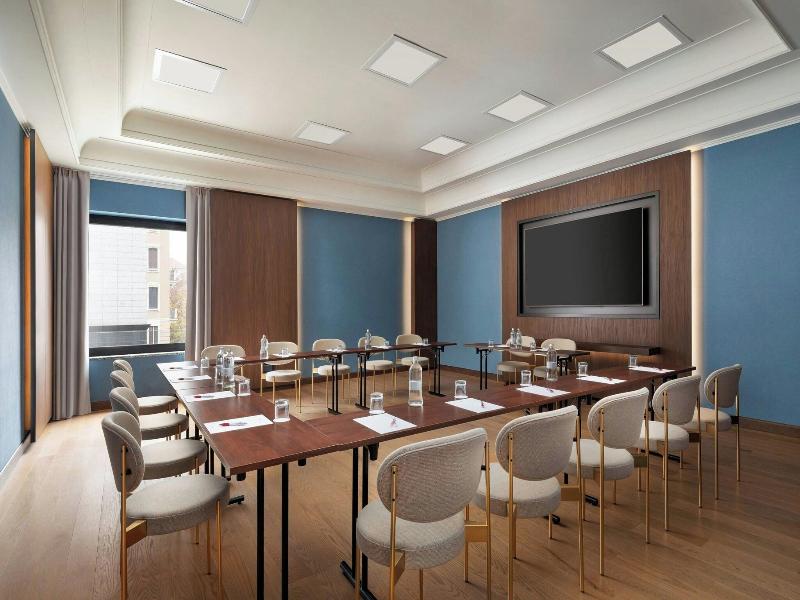 Marriott Hotel Milan image